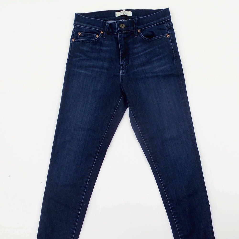 👖 Gorgeous Dark Wash High-Waisted Skinny Jeans 💙